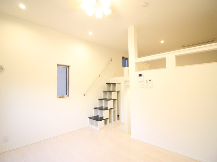 ハーモニーテラス生駒町の物件内観写真