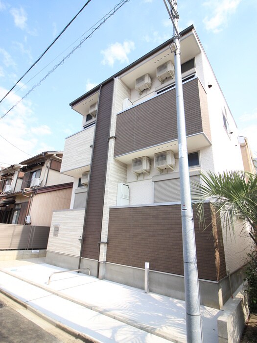 ハーモニーテラス生駒町の物件外観写真