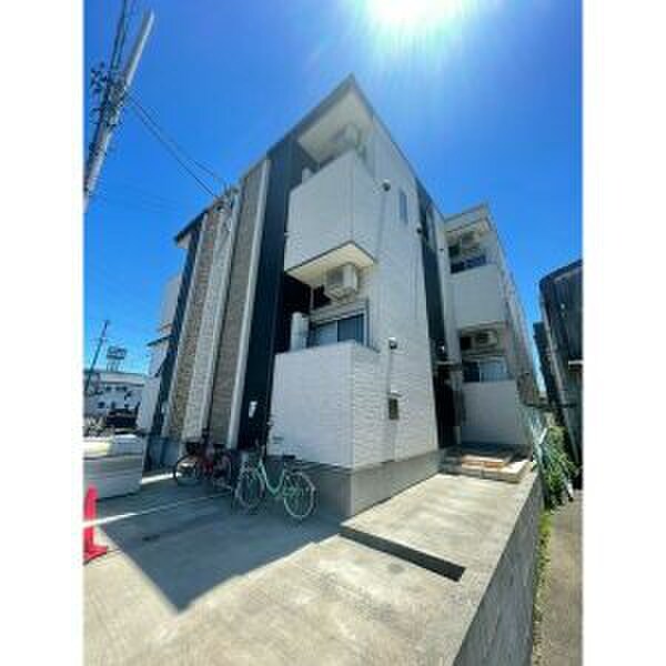 ハーモニーテラス荒中町の物件外観写真