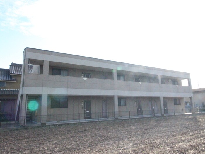 コンフォースの物件外観写真