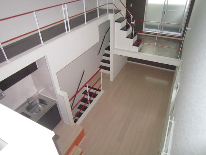 White Hills Eastの物件内観写真