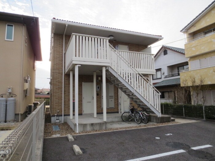 ルラーシュの物件外観写真