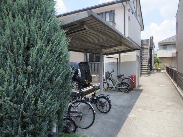 サン・イーストの物件外観写真