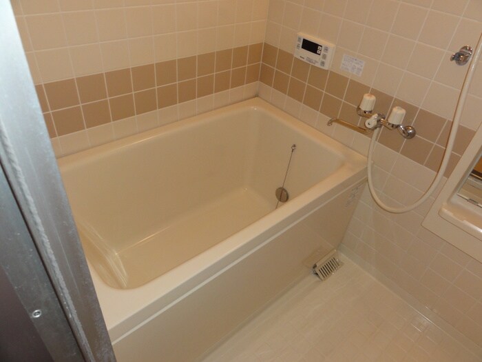 スカイヒルズ植田(101)の物件内観写真