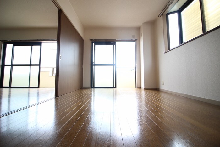 クイーンハイツ滝ノ水の物件内観写真