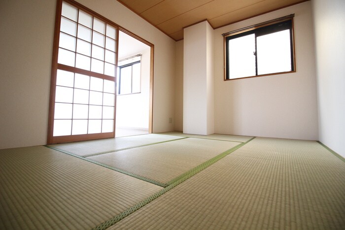 クイーンハイツ滝ノ水の物件内観写真