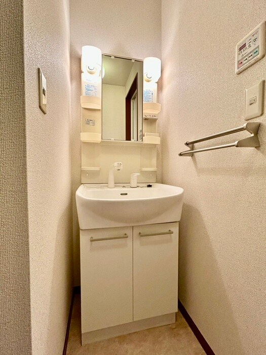 ＦＬＡＴＳ ＴＵＲＮＥＲの物件内観写真