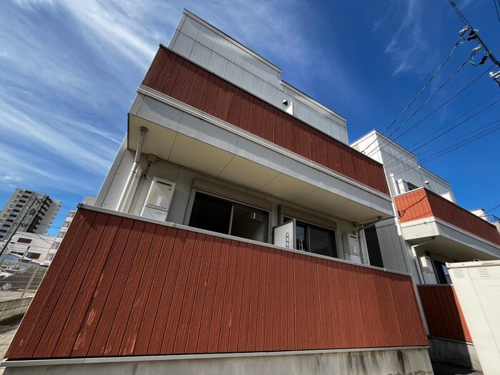 クレフラスト野並B棟の物件外観写真