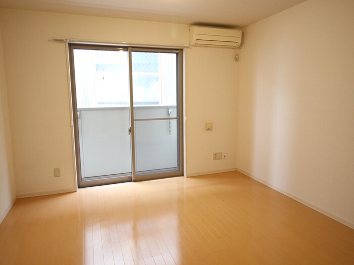 クレフラスト野並B棟の物件内観写真