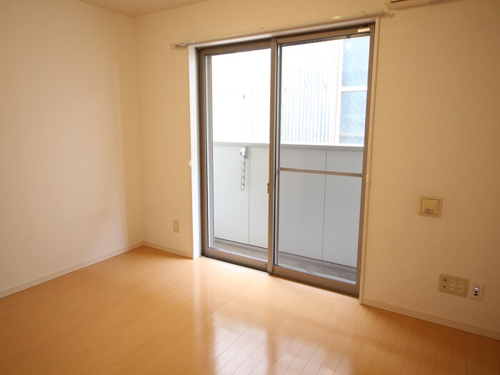 クレフラスト野並B棟の物件内観写真