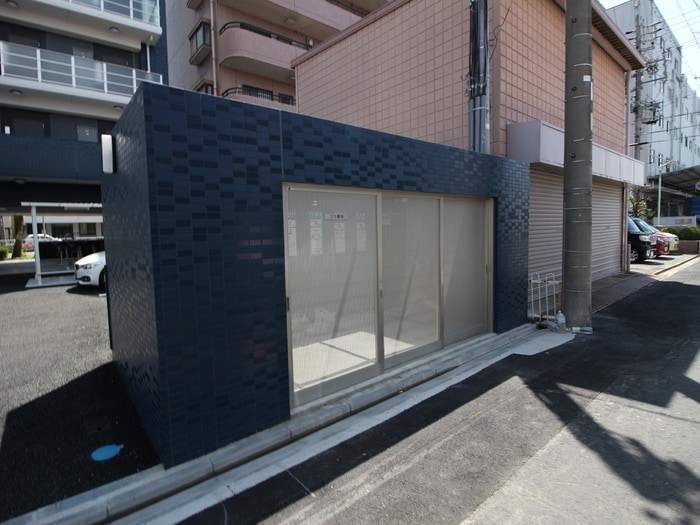 プレサンスＮＡＧＯＹＡ本陣の物件外観写真