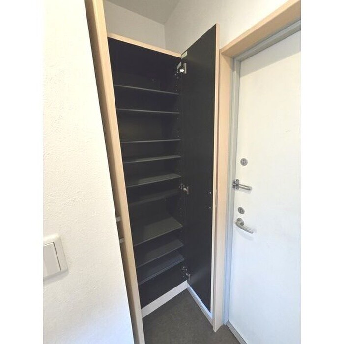 shiva apartmentの物件内観写真