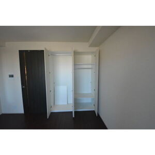 ｵｰﾌﾟﾝﾚｼﾞﾃﾞﾝｼｱ名古屋駅THE COURTの物件内観写真