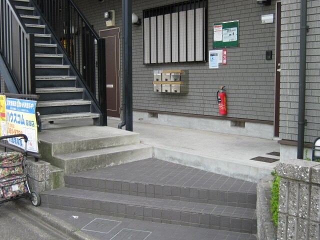 カトル・セゾン２の物件外観写真