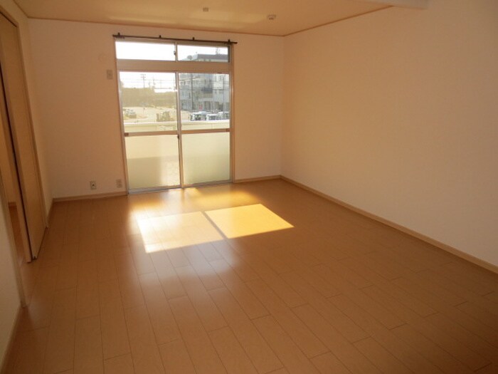 リバ－サイド８００の物件内観写真