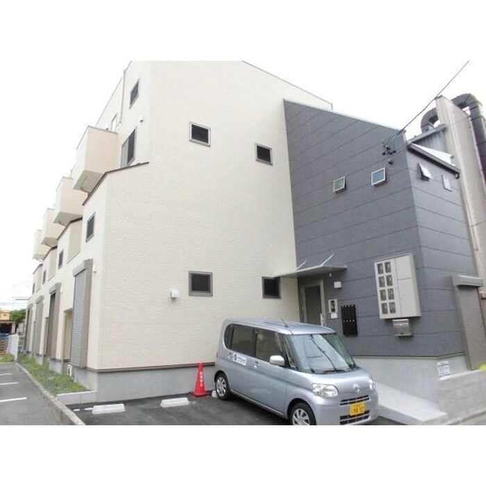 サンアリーナ北頭の物件外観写真