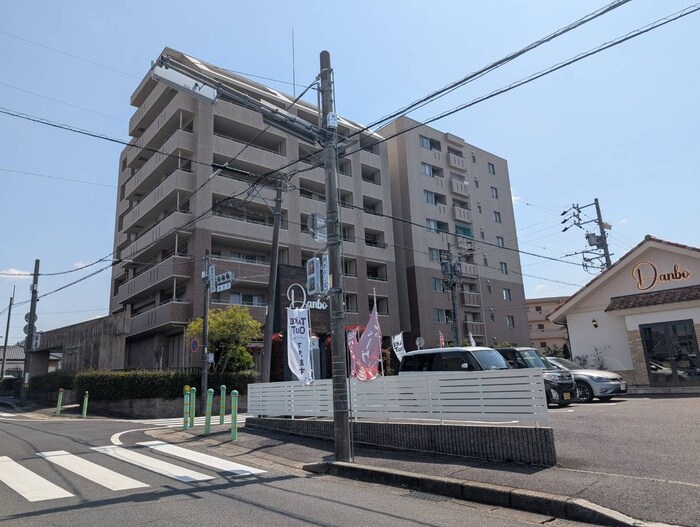 ネオグランデ大林（203）の物件外観写真