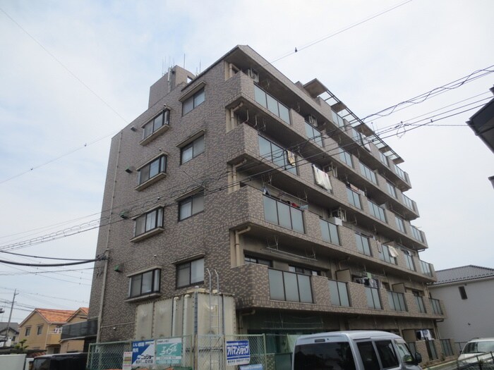 グランドール須崎の物件外観写真