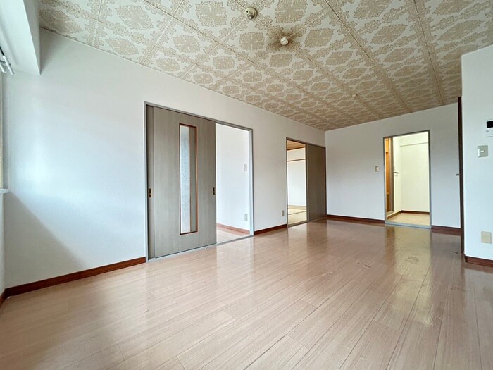 グランドール須崎の物件内観写真