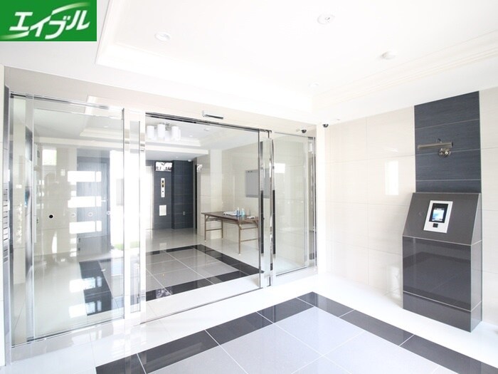 GRANDUKE千代田regariaの物件外観写真