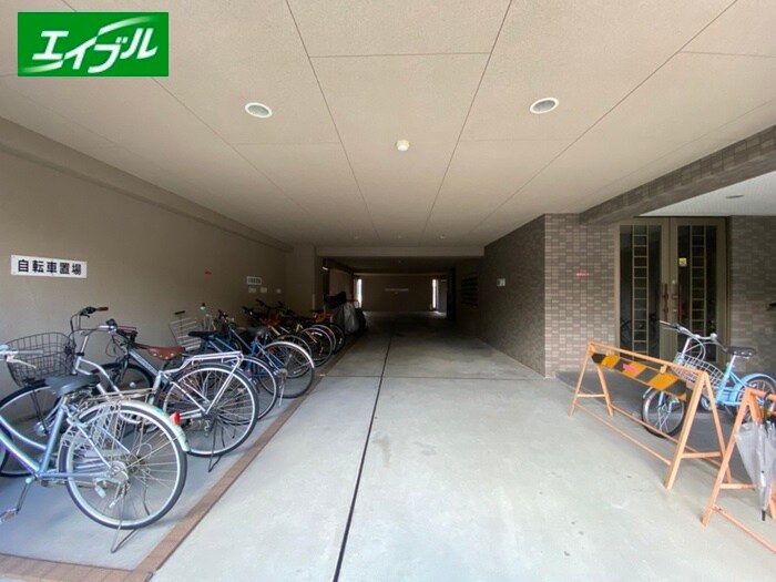 ヒルズ新栄の物件外観写真