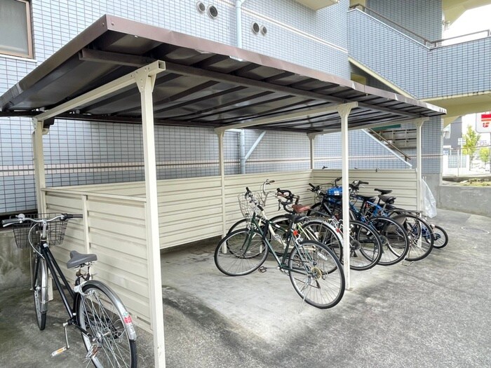 サンメゾン勢子坊の物件外観写真