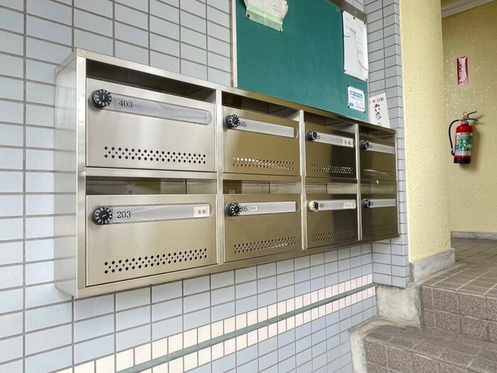 サンメゾン勢子坊の物件外観写真