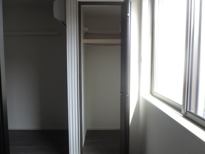 エレガンス牛立の物件内観写真