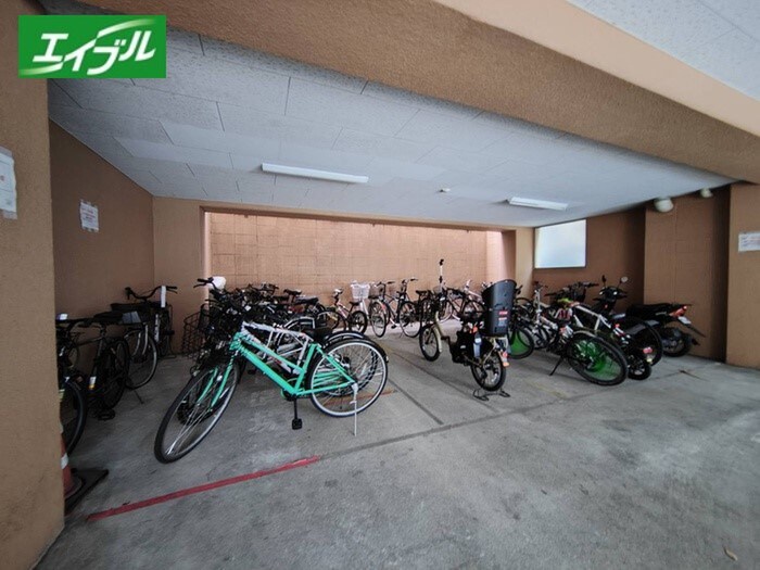 アメニティー泉の物件外観写真