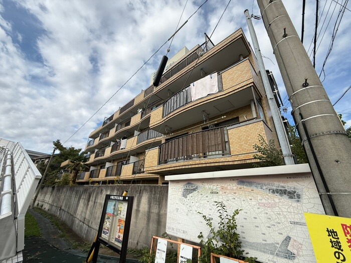 ダイアパレス喜多山（203）の物件外観写真