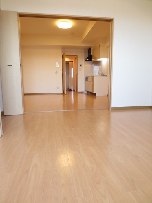 カスタリア志賀本通の物件内観写真