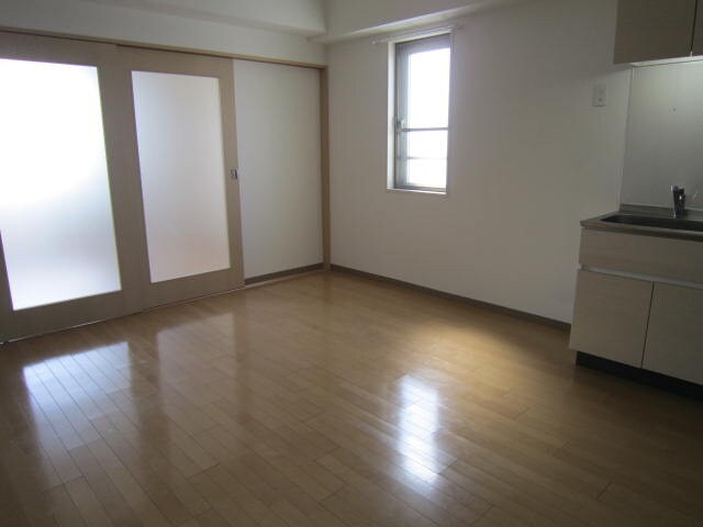 カスタリア志賀本通の物件内観写真