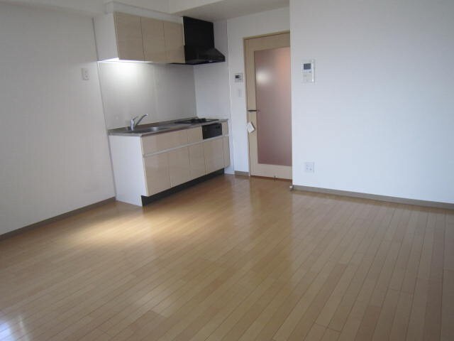 カスタリア志賀本通の物件内観写真