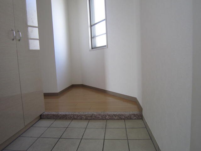 カスタリア志賀本通の物件内観写真