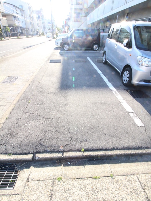 レジデンスアイズの物件外観写真