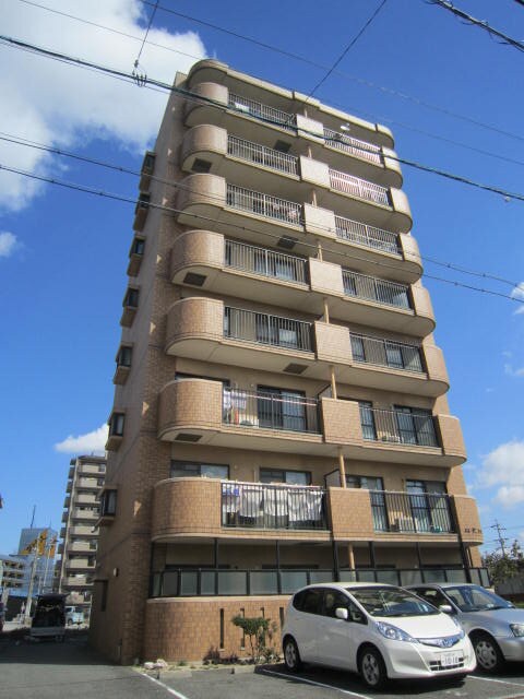 エレガントパレス守山の物件外観写真