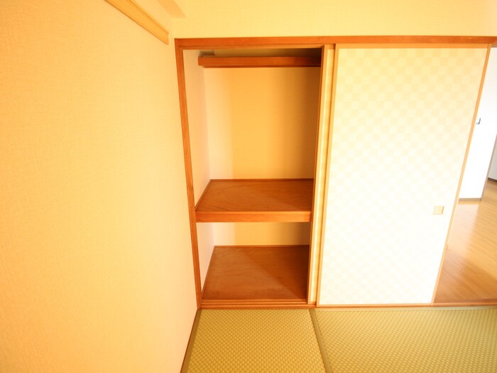 エレガントパレス守山の物件内観写真