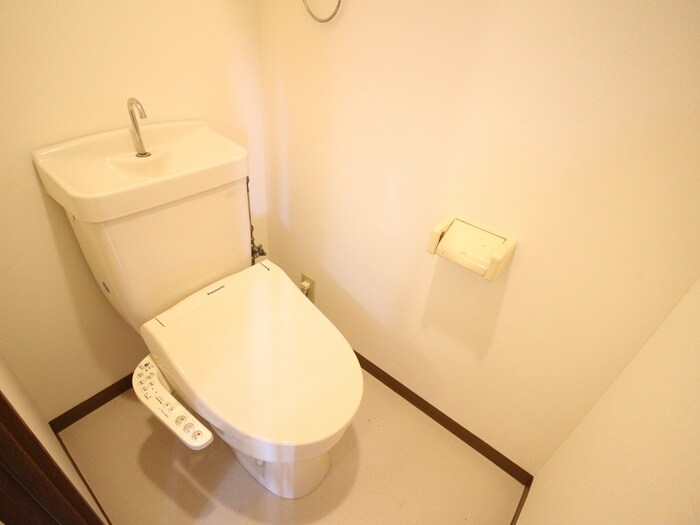 エレガントパレス守山の物件内観写真