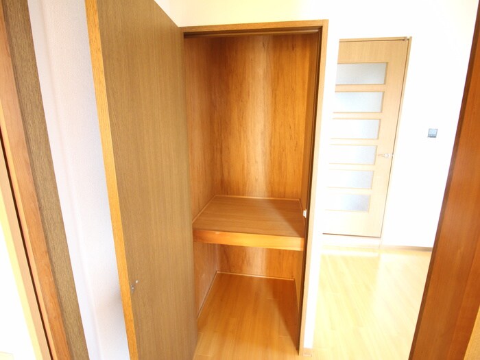 エレガントパレス守山の物件内観写真