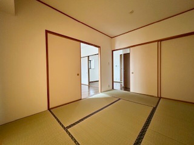 エレガントパレス守山の物件内観写真