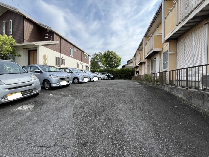 フォーブルマイの物件外観写真