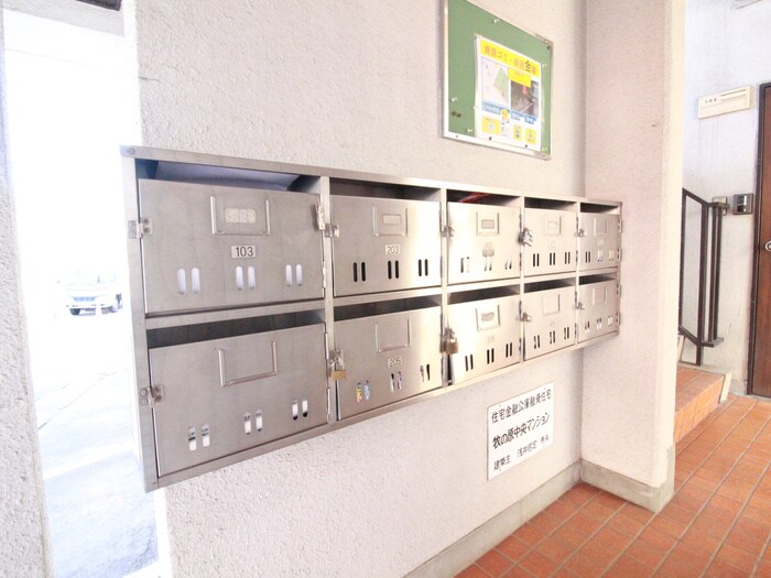 牧の原中央マンションの物件外観写真