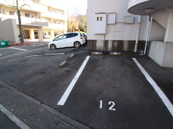 牧の原中央マンションの物件外観写真