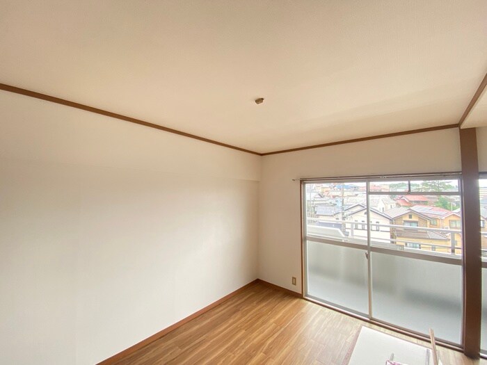 高針中央マンションの物件内観写真