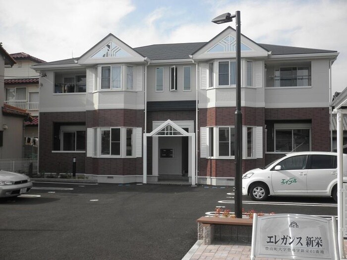 エレガンス新栄の物件外観写真