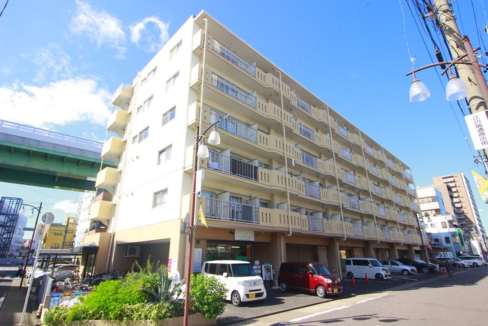 ジロ－ズ浄心の物件外観写真