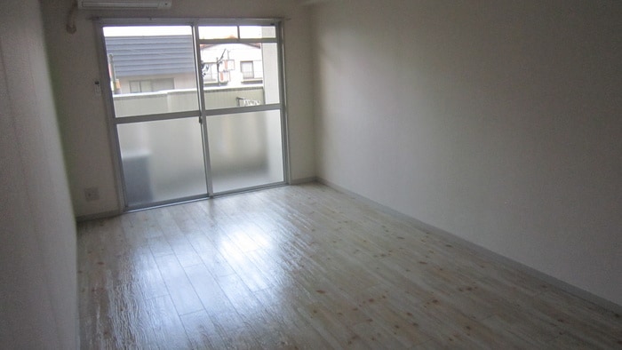 ジロ－ズ浄心の物件内観写真