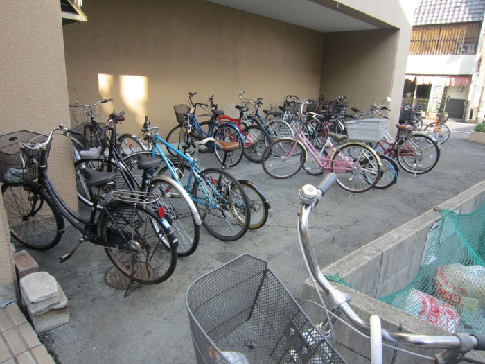 ジロ－ズ浄心の物件外観写真