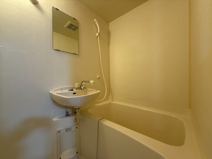 ＣＯＭＦＯＲＴ　９８の物件内観写真