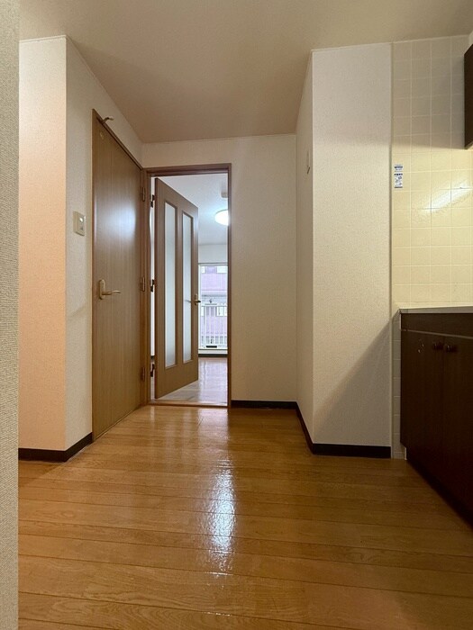 ＣＯＭＦＯＲＴ　９８の物件内観写真